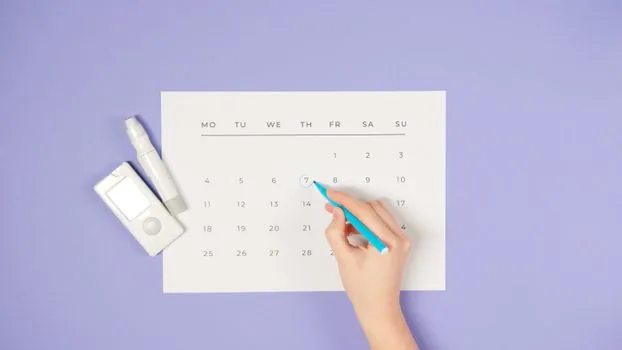 calendar marked seven years, denture case, dental appointment card and health insurance document on warm Korean family table | 틀니 7년 주기와 사후 조정 일정을 확인하는 장면