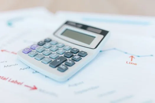 farmland pension estimate form with calculator, land map, family monthly living expense note, Korean rural finance consultation photo